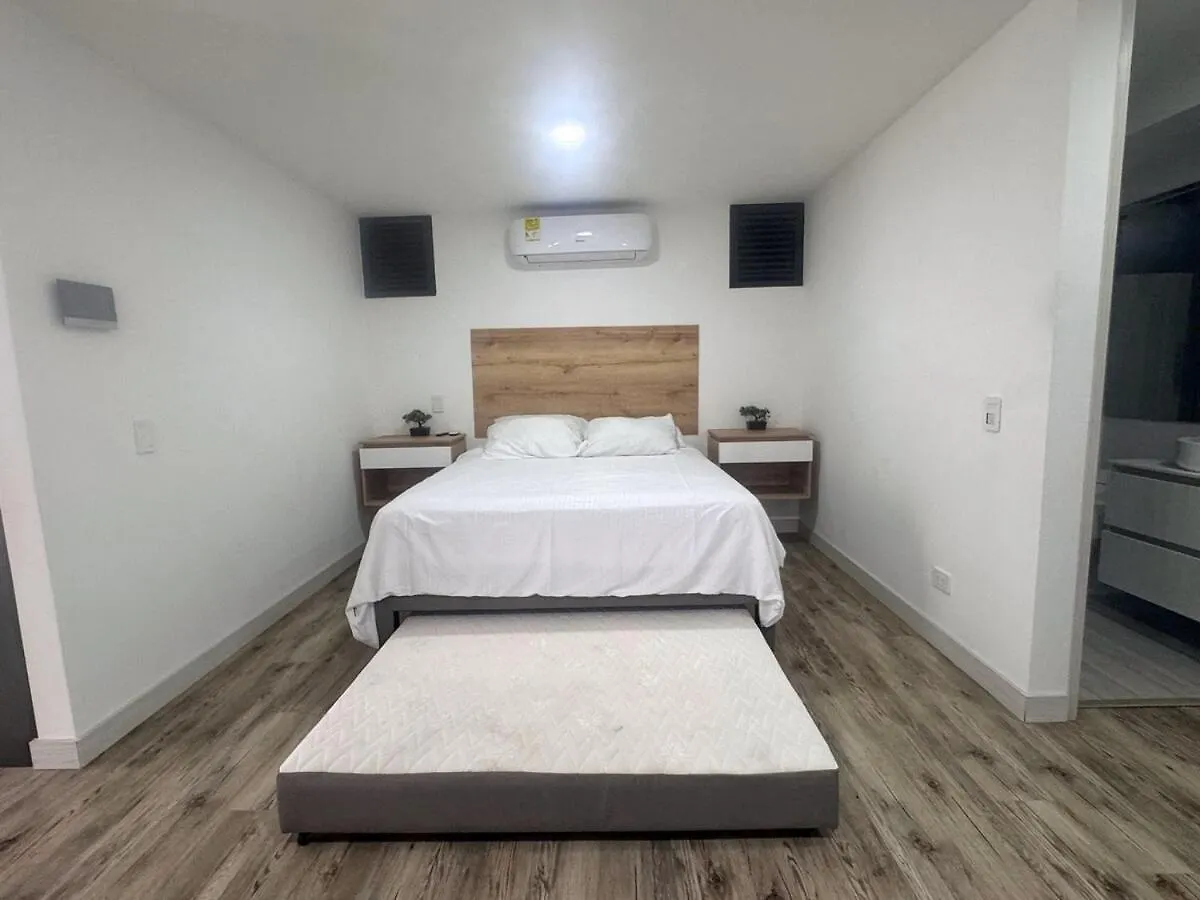 Terraza Privada En Laureles Con Aire Acondicionado Apartment Medellin 0*,  Colombia