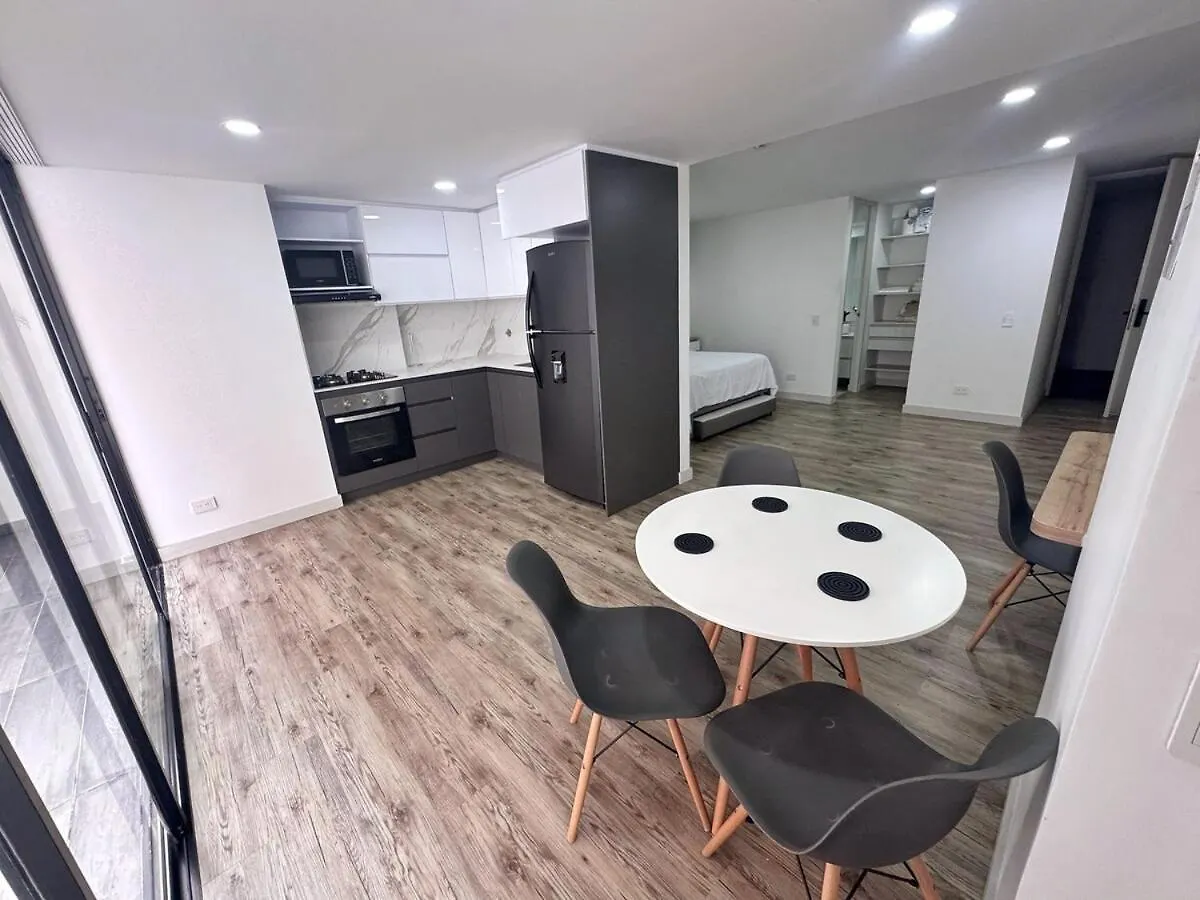 Terraza Privada En Laureles Con Aire Acondicionado Apartment Medellin 0*,